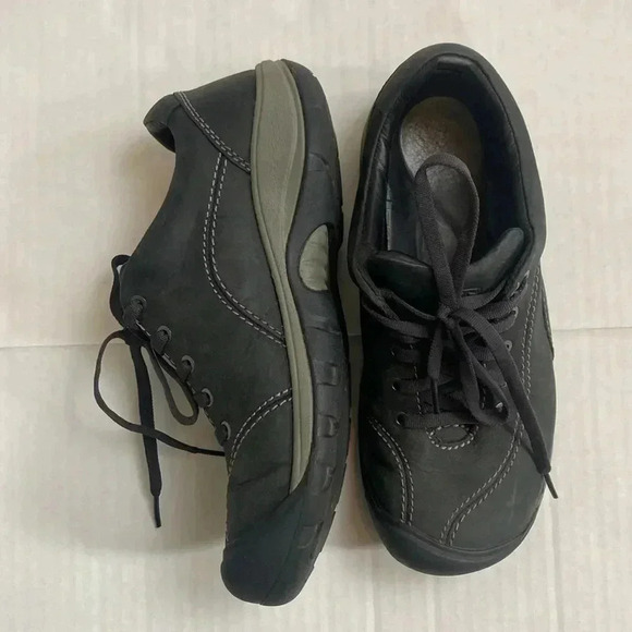 KEEN Women's Presidio 2 Leather Low Height Sneaker (Size 7.5) - Picture 8 of 12